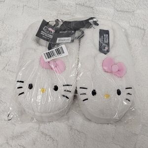 Hello Kitty x Forever21 Collection Plush House Slippers Fashion Accessories Y2K